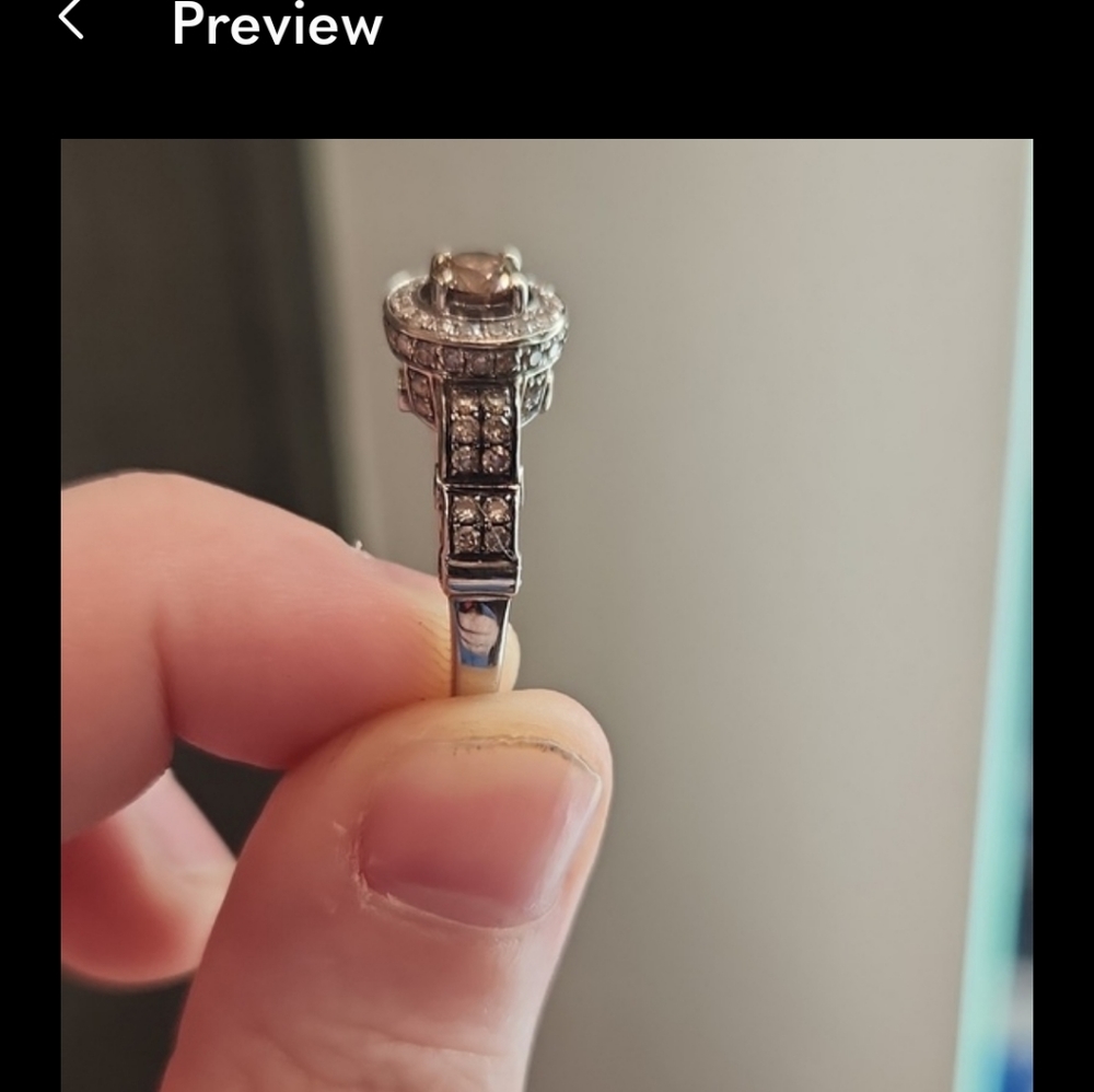 Womans ring